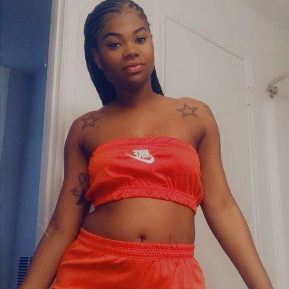 nicolebarnes17